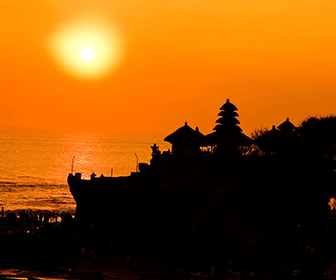 Atardecer en Tanah Lot Bali